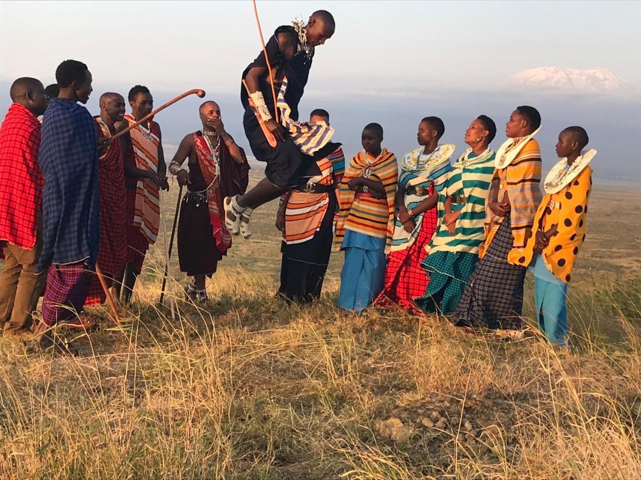 Osiligilai Maasai Lodge Sanya Juu Bagian luar foto